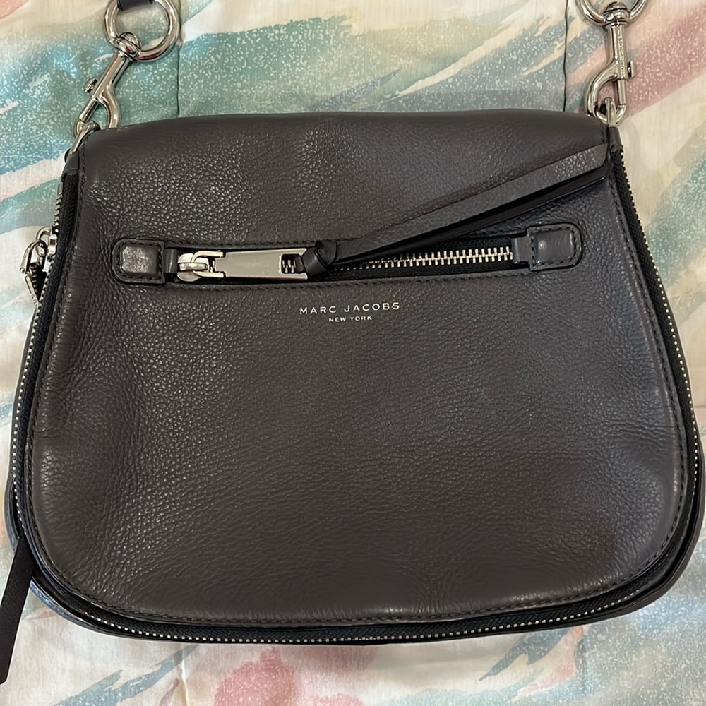 Marc Jacobs Recruit Nomad saddlebag in Shadow